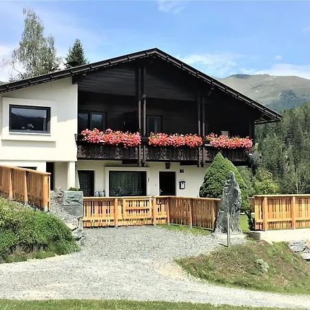Latschen - Fuer Grossfamilien, Firmen & Co. Chalet Bad Kleinkirchheim