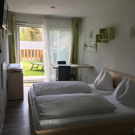 Latschen - Für Großfamilien, Firmen&co.