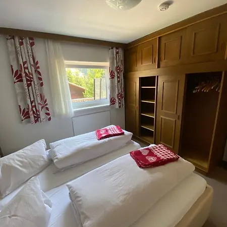 Latschen - Fuer Grossfamilien, Firmen & Co.