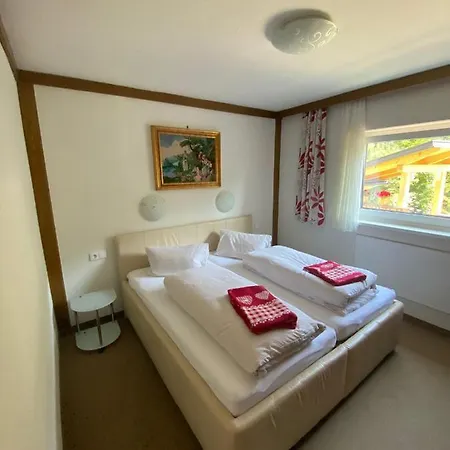 Latschen - Fuer Grossfamilien, Firmen & Co.