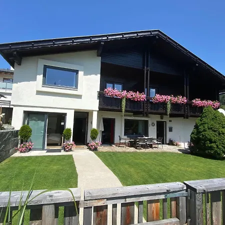 Latschen - Für Großfamilien, Firmen&co. Chalet