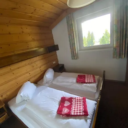 Latschen - Fuer Grossfamilien, Firmen & Co. Domek alpejski Bad Kleinkirchheim